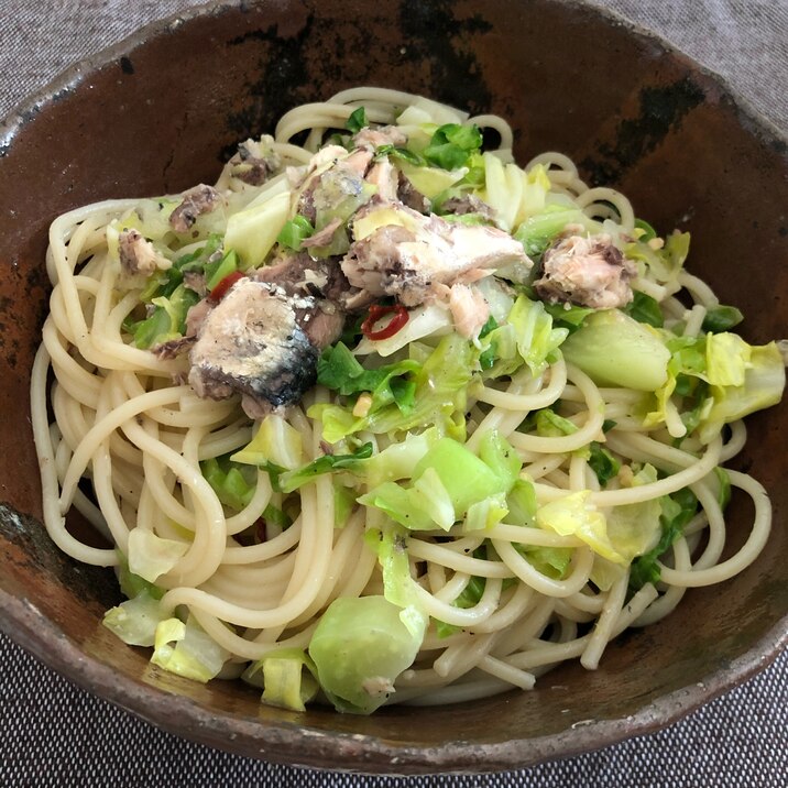 カフェ風♪ キャベツとオイルサーディンのパスタ♪